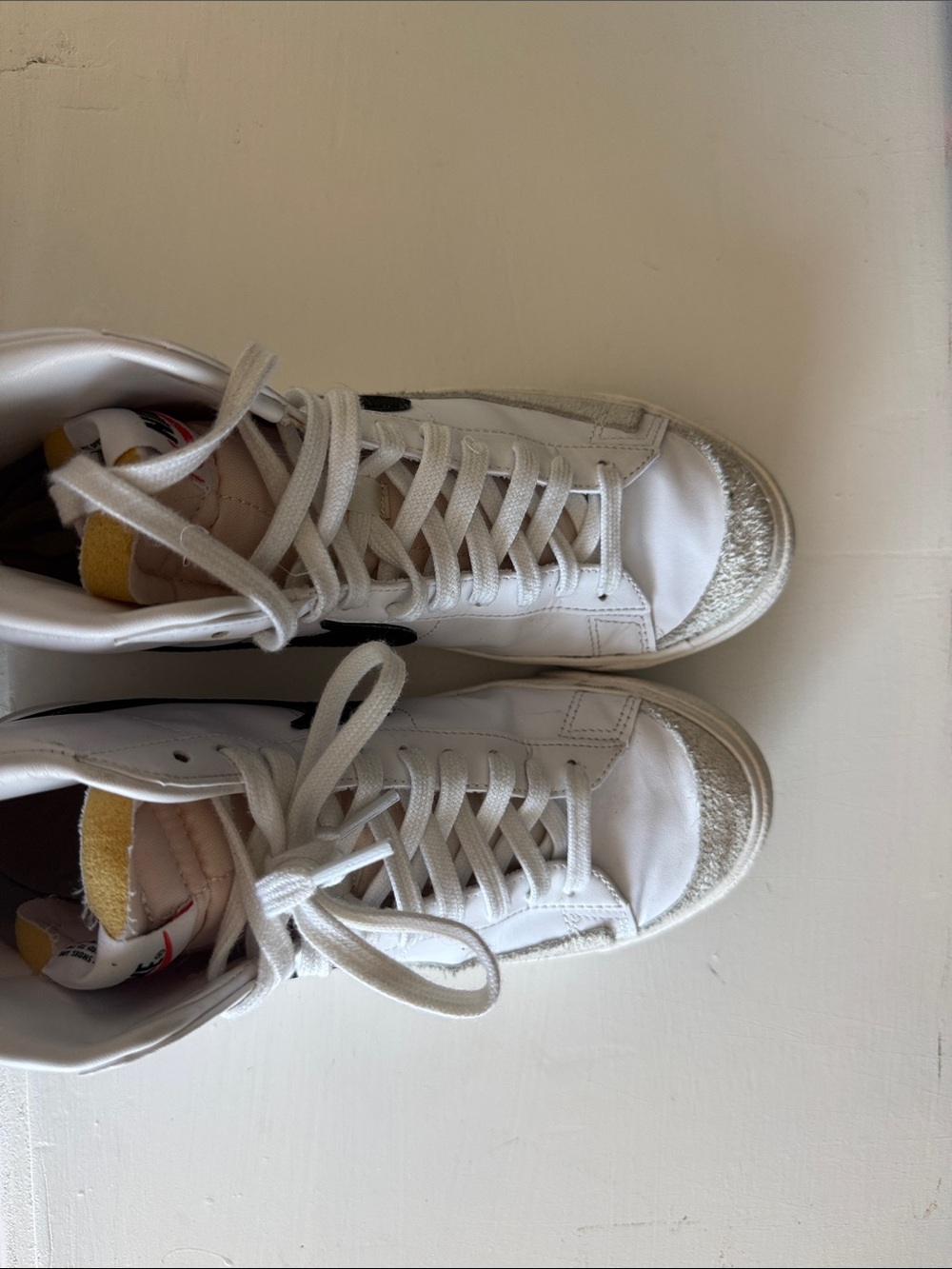Woman’s Nike Blazer High top sneakers